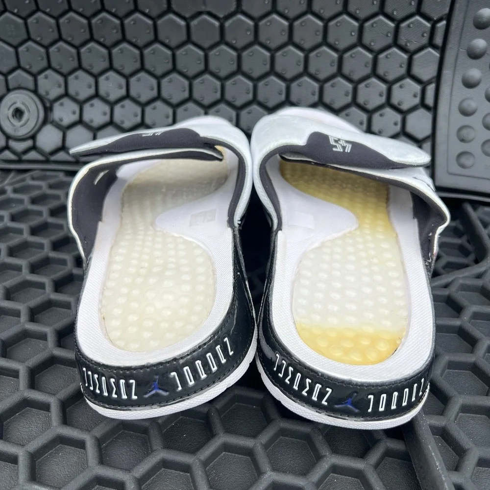 Nike Air Jordan Hydro 11 XI White Concord Space Jam #45 Slides Men's Size 13